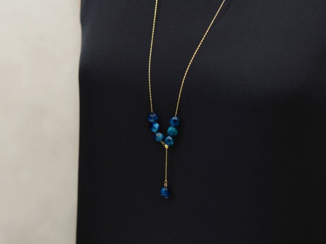 簡単つけはずし【14kgf・Y字 ロングネックレス】青の洞窟の結晶
