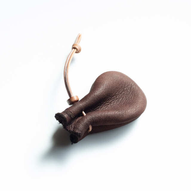 巾着　牛革 鹿革巾着 2221628 | iichi 日々の暮らしを心地よくする