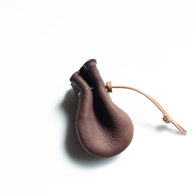 巾着　牛革 81wind】革 巾着 きんちゃく 袋 牛床革 【北欧スタイル