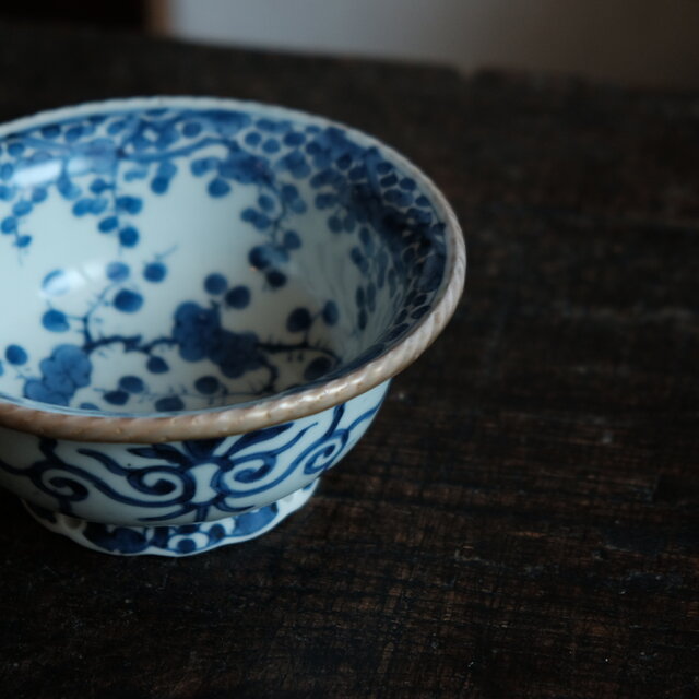 素敵な形状◇梅尽くし 伊万里 花文染付金彩深鉢 碗 骨董・antiques 器