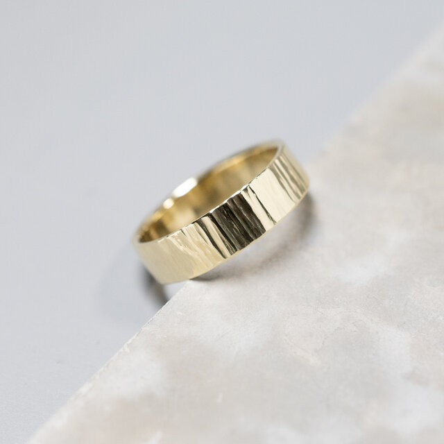 真鍮フラットリング 5.0mm幅 縦槌目｜FA-1117