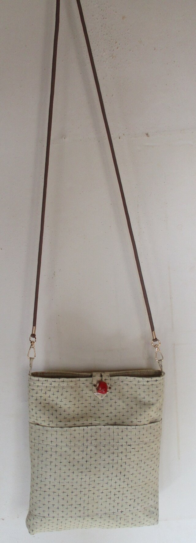 ８２７０　絣柄の紬で作ったポーチ/ポシェット