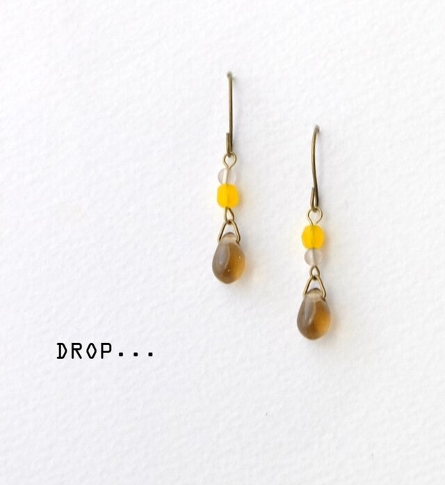 d193-A51【天然石グレーオニキス】と【珈琲ブラウン】ドロップのアレンジピアス（パーツ変更可能）