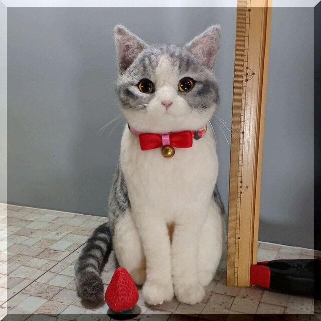 羊毛フェルト 猫 サバシロ猫 サバシロ ねこ ネコ 猫フィギュア | iichi