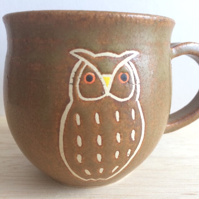 フクロウのマグ | iichi 日々の暮らしを心地よくするハンドメイドや