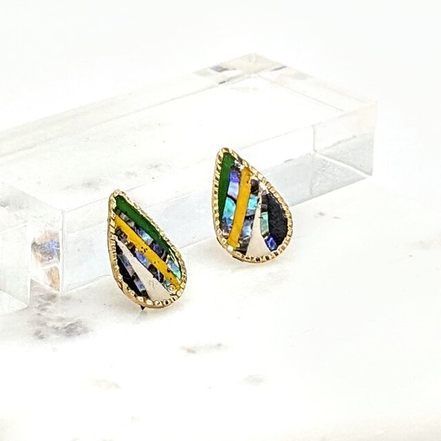 青螺鈿白黄緑漆の雫ピアスイヤリング【2220】#男性