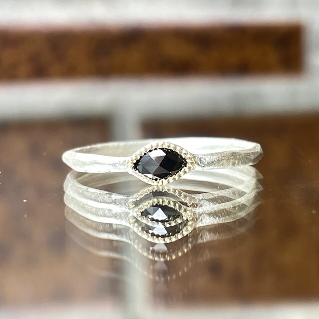 ブラックダイヤモンド マーキス ローズカット 0.25ct K18×シルバー