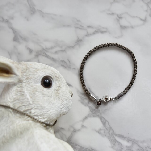 うさぎ色「まん丸うさぎ グレイッシュブラウン」ブレスレット(R-GBR-250610)