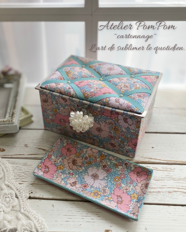 Pomlid Petite＊Ribbon Boîte（リボン仕立ての小箱）/ホワイトタッセル