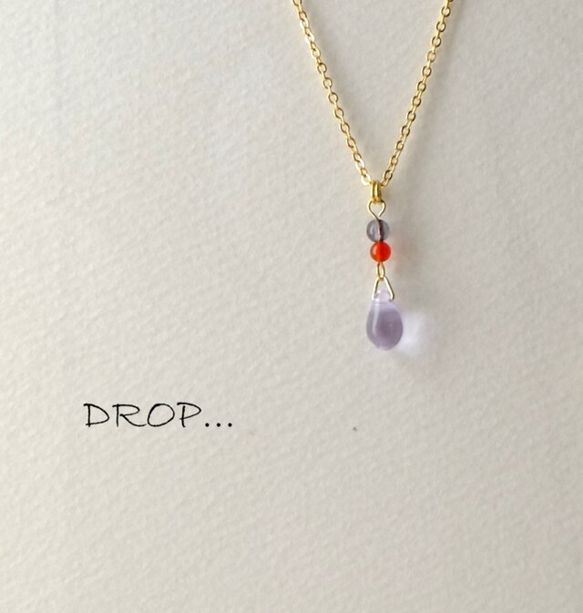 d256-162天然石アイオライトと7月の誕生石カーネリアン】と【大人マリン】ドロップのアレンジネックレス　長さ選べます