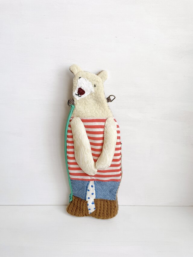 シロクマ×チャクマ　ポーチ