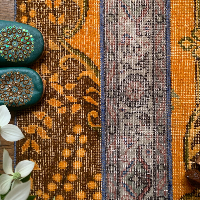 オレンジ ボタニカル パッチワークラグ 116×62 トルコヴィンテージラグ