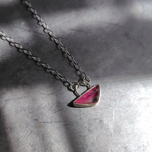 バイカラートルマリンネックレス | iichi 日々の暮らしを心地よくする