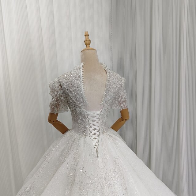 ✨セール✨現品限り✨新品✨ウェディングドレス 長袖 バックシャン 韓国風ドレス バックシャン ウェディングドレス 長袖 パワーショルダー風 ハイ