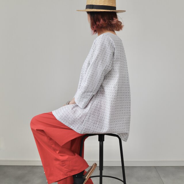 sale○浴衣のAラインブラウス・袖あり（絣柄・M） 着物リメイク