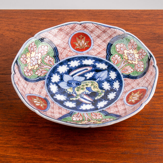 大聖寺伊万里 金襴手花神獣文五寸皿 明治時代 E1220B | iichi 日々の