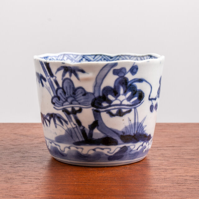 セール 一番安い 輪花蕎麦猪口 松竹梅文 染付 古伊万里 江戸後期 日々の iichi | 工芸品