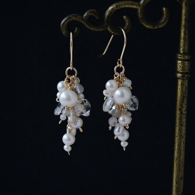 淡水パール・ハーキマーダイヤ・ホワイトトパーズの房ピアス・イヤリング変更可