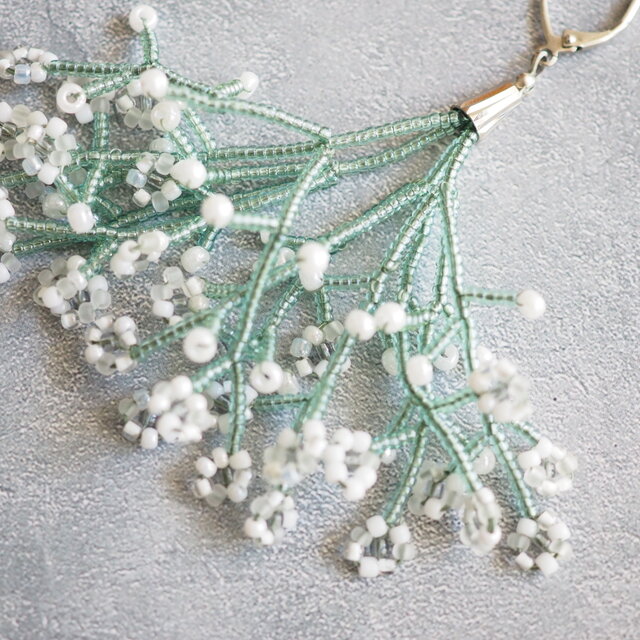 かすみ草』ビーズのフリンジピアス/イヤリング 送料無料 箱入り無料