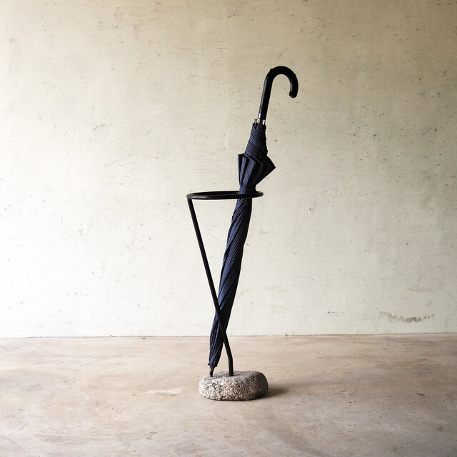 一点モノ【アイアン×自然石 傘立て】傘ホルダー｜傘掛け｜アイアン傘スタンド・玄関インテリア｜雨の日 梅雨に大活躍