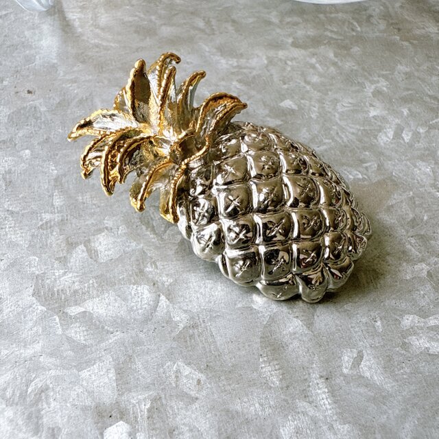 SC134-ヴィンテージブローチ U.S.A. 1980〜90s Pineapple Gold