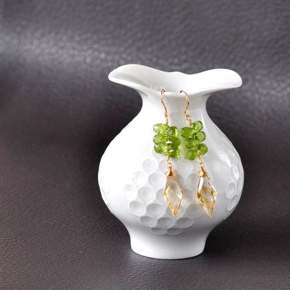 躍動の果実　14kgf/シトリンxペリドットピアス