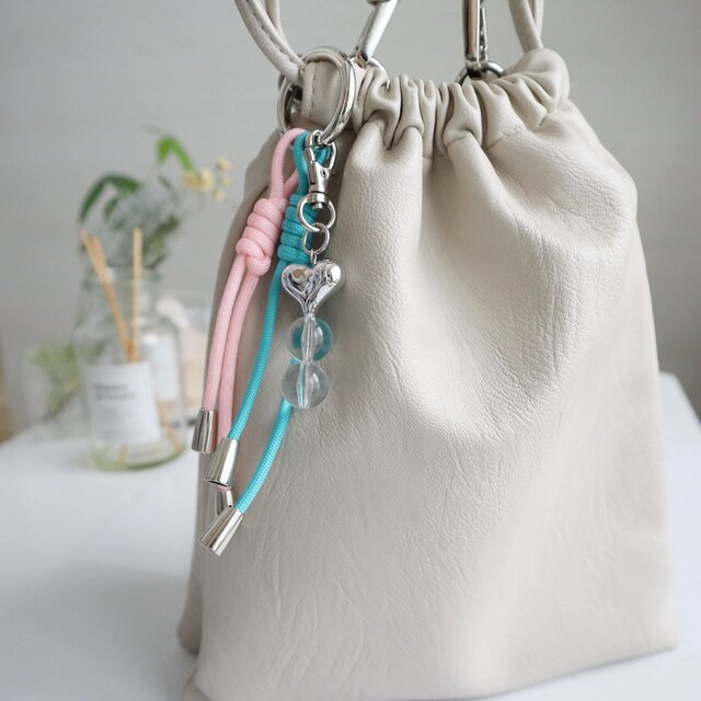おススメ♡  便利なバッグチャーム  ハンドメイド バッグチャーム初心者さんにも／ ハート付き♡シンプルバッグチャーム