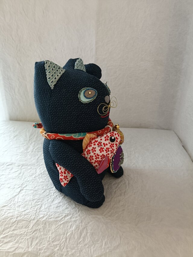 招き猫 Amazon.co.jp: ご縁猫 ジュエリーキャット(L-SIZE 白 White）左手あげ