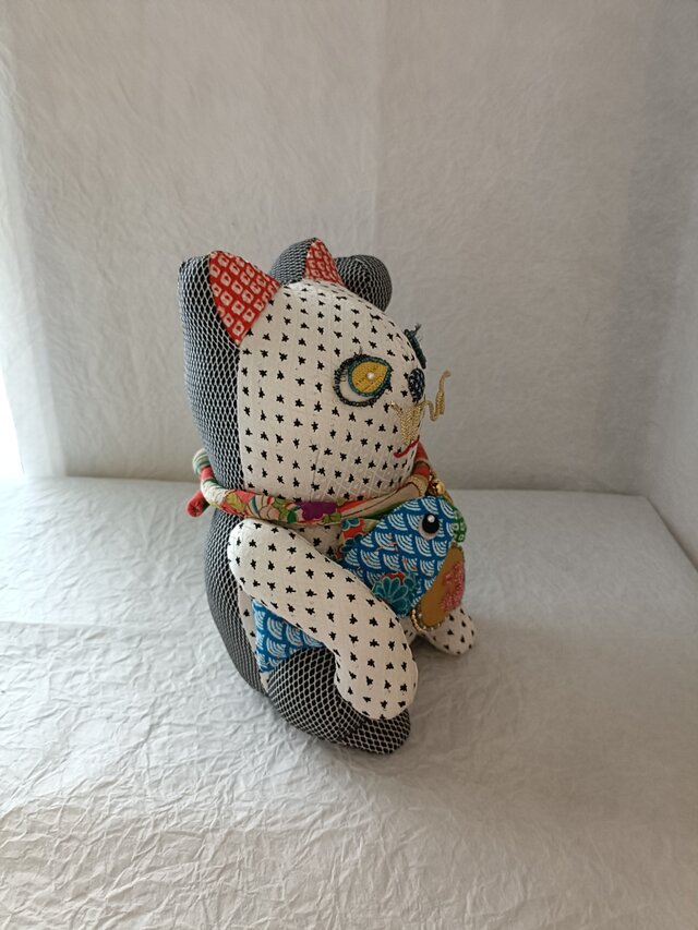 招き猫 【2025】菱とあられ | iichi 日々の暮らしを心地よくする