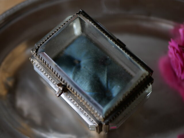 ガラスのジュエリーボックス フランスアンティーク アンティーク