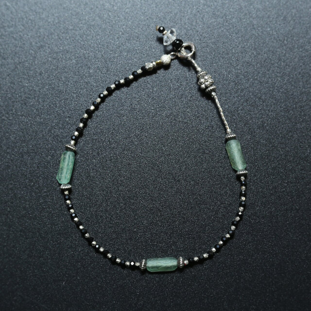 【送料無料】カレンシルバーブレスレット【b_ks_h_104】