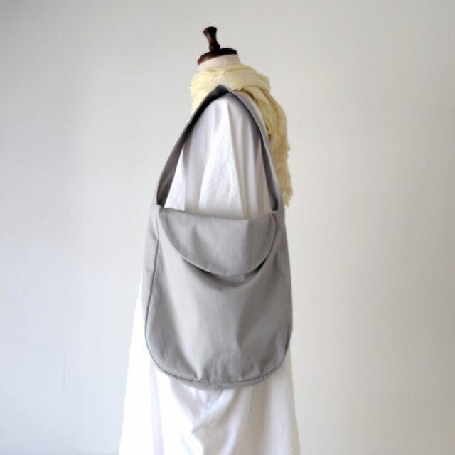 【情景バッグ】フラップワンショルダーバッグ／ライトグレー