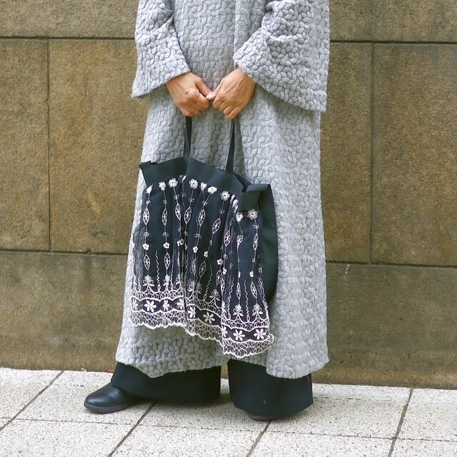 華奢に見えて、タフ。ふわり黒レースに包まれる・涼やかバッグ | iichi