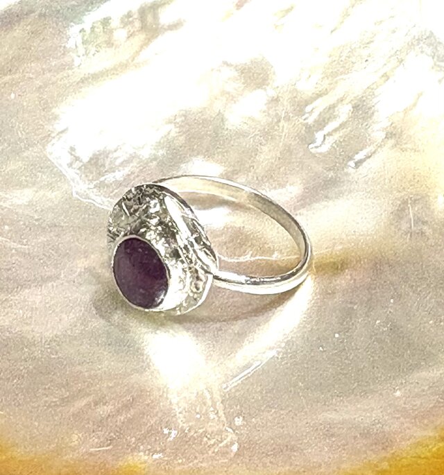 スタールビーシルバー手彫りリング スタールビー、手彫りシルバーリング | iichi 日々の暮らしを心地よく