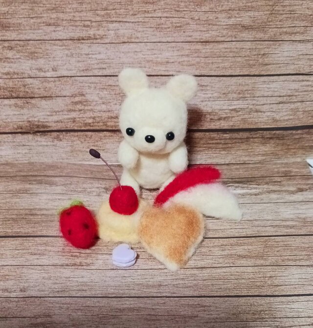 羊毛フェルト クマさんパフェ 美味しそう | iichi 日々の暮らしを