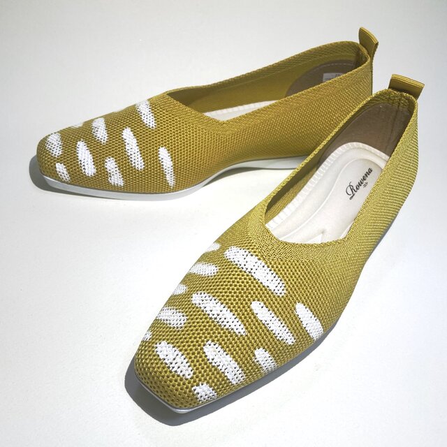 ◆現品23.5cm◆ 白雨柄フラットニットパンプス (マスタード) 軽くて楽ちん