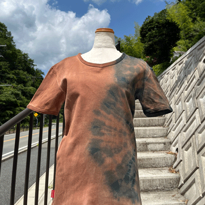 藍・柿渋重ね染め紳士物Tシャツ25037 | iichi 日々の暮らしを心地よく