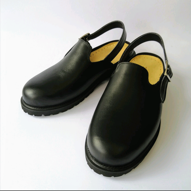 InCHOLJE 本革サボサンダル　23.5㎝　新品未使用 楽天市場】インコルジェ サボの通販