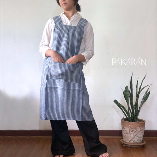 リネン100％薄手で軽いクロスバックエプロン・ブルーグレー