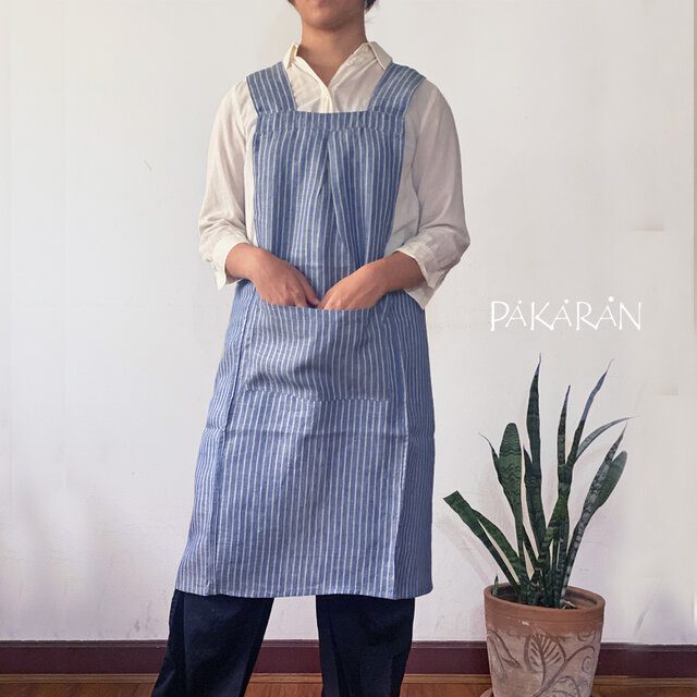 リネン100％薄手で軽いクロスバックエプロン・ブルーグレー | iichi