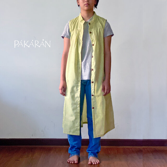 爽やかライムイエロー 春から秋まで使えるコットンリネンのノースリーブシャツワンピース