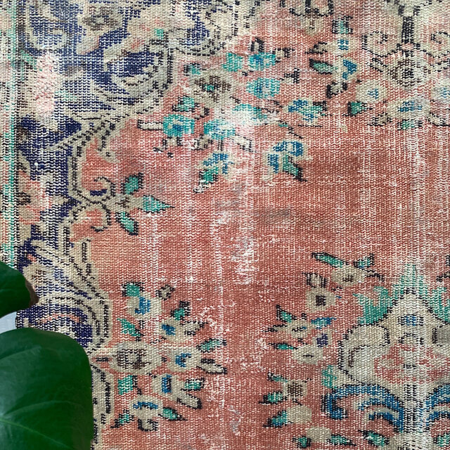 モーヴピンク　グラデ　155×132 高級　ふかふか厚み　トルコヴィンテージラグ モーヴピンク グラデ 155×132 高級 ふかふか厚み トルコ