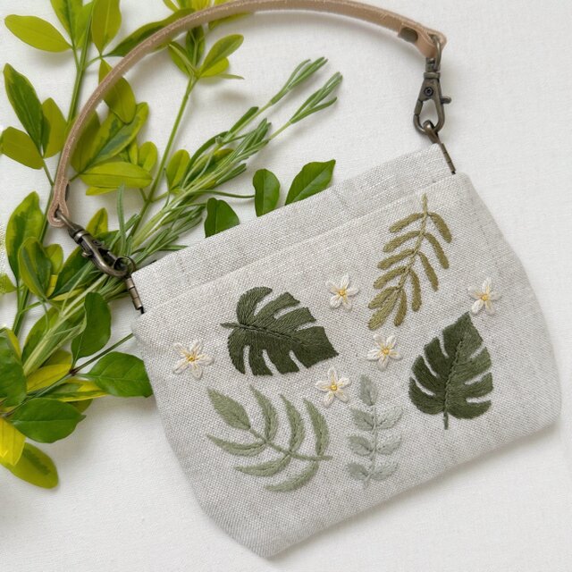 〈刺繍キット〉モンステラの持ち手付きミニポーチ
