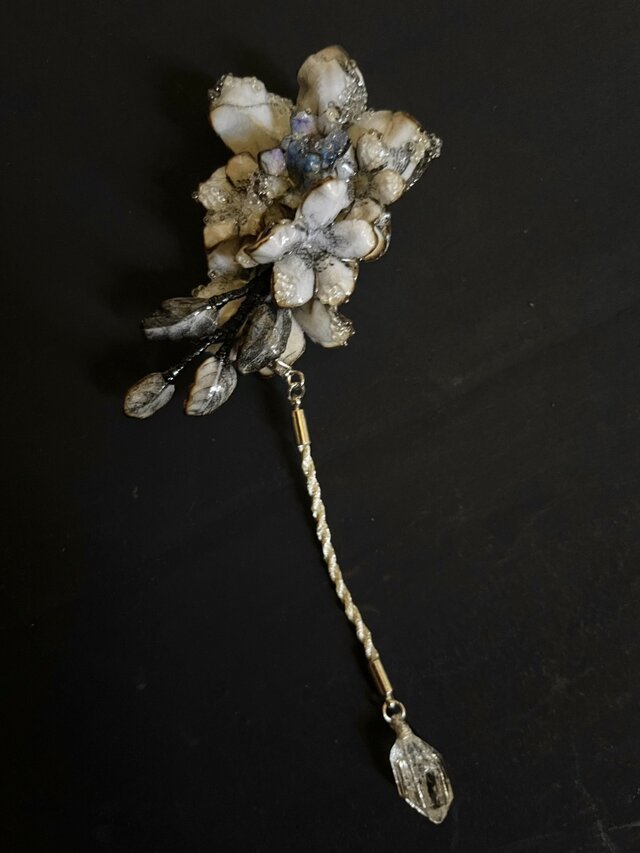 夜想花イヤークリップ4