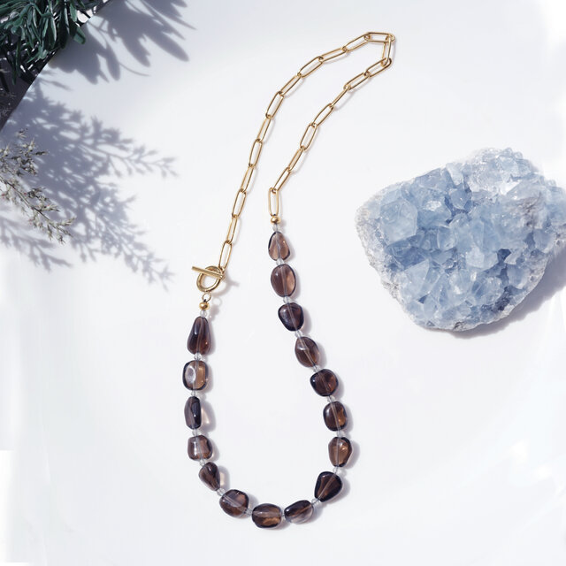 涼しげ★スモーキークォーツのタンブル・サージカルステンレスネックレス　～木陰（こかげ）