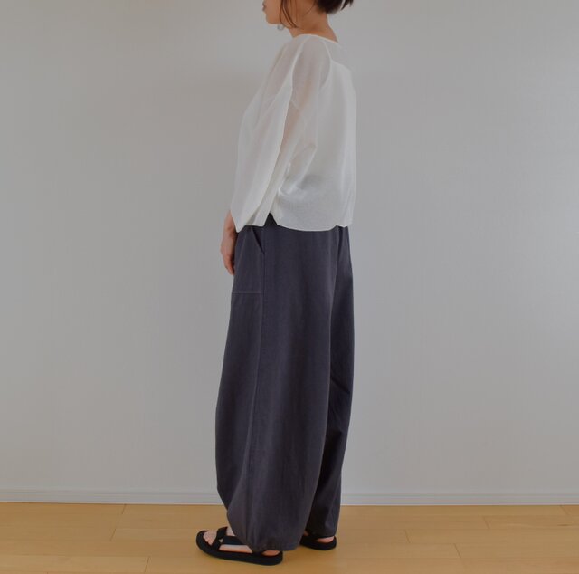 新品タグ付き　Baguttaバグッタ コットンリネンワイドパンツ 新品タグ付き Baguttaバグッタ コットンリネンワイドパンツ