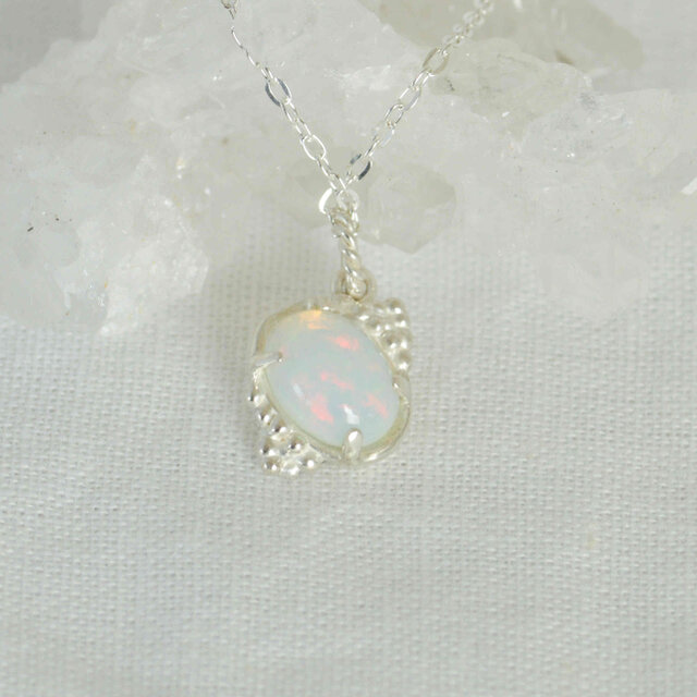 オパールのネックレス<一点もの>