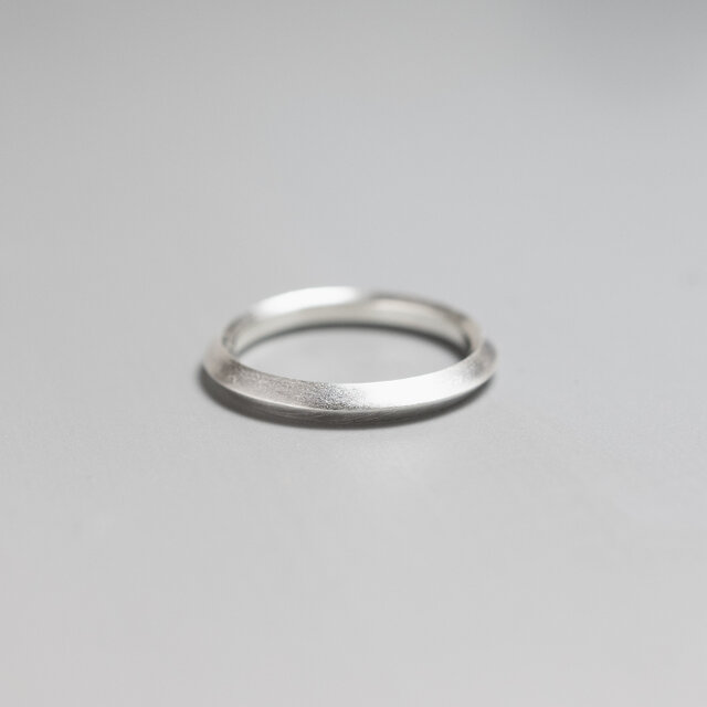 シルバートライアングルプレーンリング 2.6mm幅 つや消し｜FA-1137