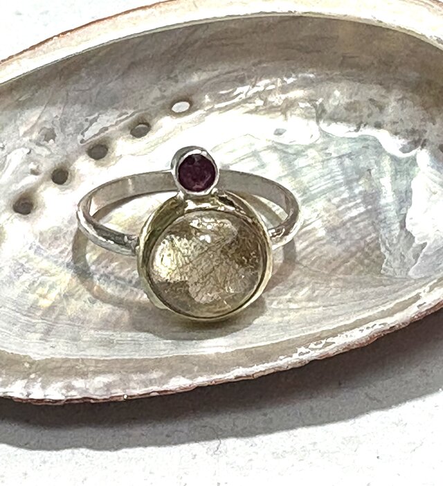 ルチルクオーツとルビーのリング ルチルクオーツとルビーのリング ルチルクオーツとルビーのリング