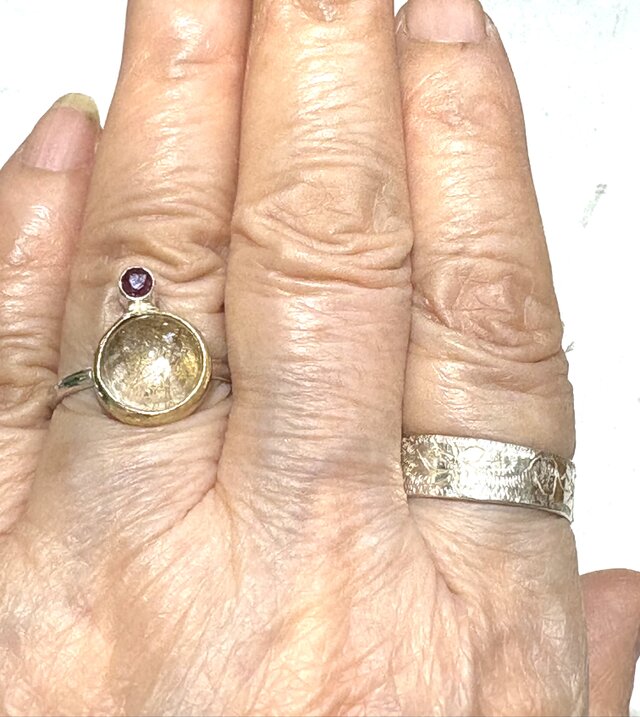 ルチルクオーツとルビーのリング ルチルクオーツとルビーのリング